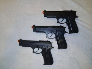 TAURUS 92 AIRSOFT KWC VINTAGE GUN LOT ELECTRIC BLOW BACK USED PARTS - Picture 1 of 4