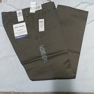 Dockers EASY KHAKI Straight-Fit Flat-Front Pants, DARK PEBBLE Size 40 X 30 NEW! - Picture 1 of 4