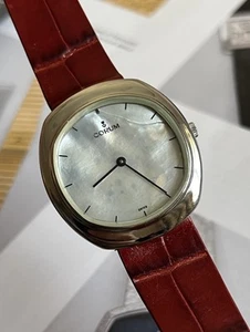 Vintage Corum Mother of pearl dial, manual wind, rare & in good condition men's - Picture 1 of 11