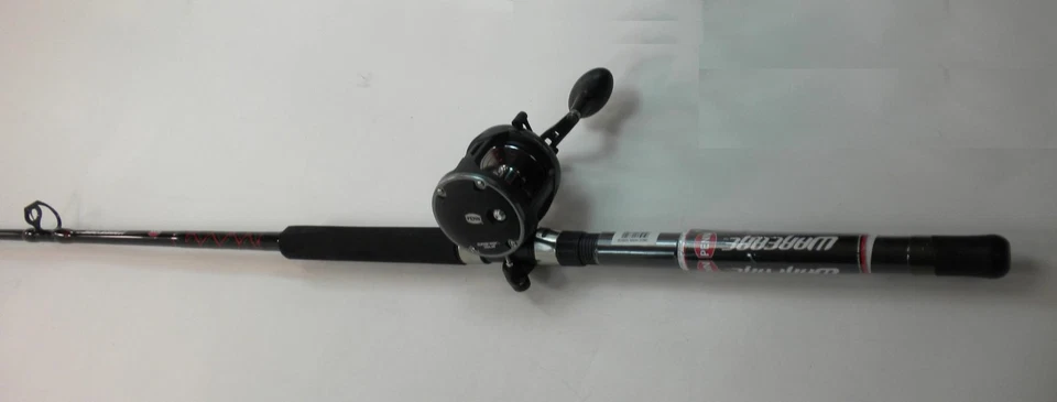 Penn 1366243 WAR30LW2050C66 Warfare Rod Reel Combo Trolling 20-50 lb Class - Image 1 of 4