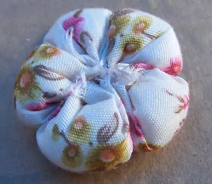 Individual Hecho a Mano Blanco Floral Cojín Tumdee 1:12 Escala Muñecas Casa - Imagen 1 de 1