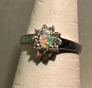 Cute 14k White Gold Opal Diamond Ring Size 5.25 - Picture 1 of 8