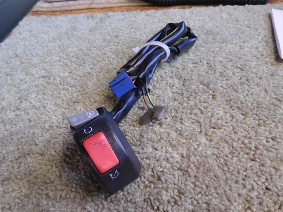 Yamaha YZF-R1 Kill Switch, 2004-06 - Image 1 of 1