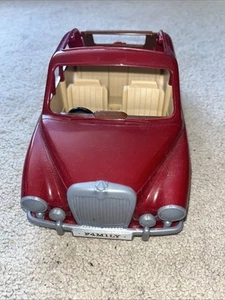 Sylvanian Families Calico Critters Maroon Open Top Family Car - Picture 1 of 8