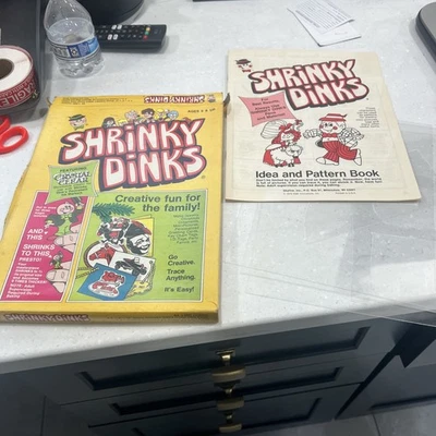 Shrinky Dinks 1978 vintage con 3 hojas sin usar + marcador + libro de ideas Foto 1 de 4