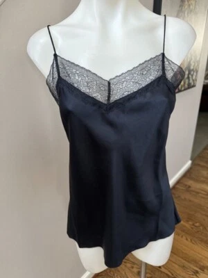 Cami Vince azul marino con ribete de encaje de seda XS Foto 1 de 3