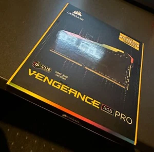Corsair Vengeance RGB Pro 16GB (2x8GB) DDR4-3200 Kit - Bild 1 von 3