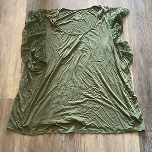Torrid Shirt Womens Size 3 3X Green Super Soft Knits Flutter Lace Sleeve - Picture 1 of 7