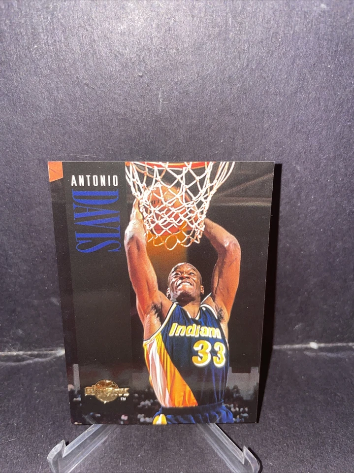 1994-95 SkyBox Premium Indiana Pacers Basketball Card #65 Antonio Davis - Image 1 of 2