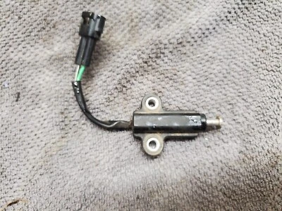 Interruptor de soporte lateral Suzuki Boulevard C50 VL800 2007 Foto 1 de 2