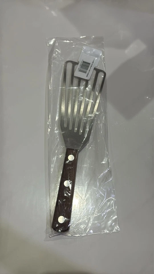Victorinox Turner Slotted Fish Turner Wood 3x6 40415 With Tag