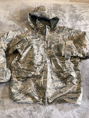 USAF Parka Mens Large Short ABU Tiger Stripe Camo APECS Gore-Tex Hooded - Image 1 of 4