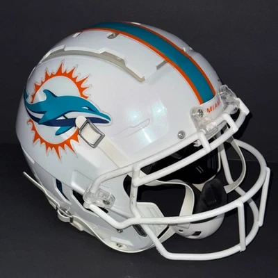 Casco usado Schutt F7 edición del equipo de los Miami Dolphins de colección Foto 1 de 4