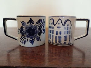 Pair of Vintage Handpainted Delfts Blauw 534 Pottery Mugs - Amsterdam / Flowers - Picture 1 of 22
