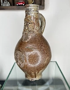 17th Century Bellarmine Bottle - Frechen, Early German Stoneware - Picture 1 of 14