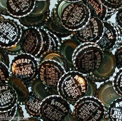 Lote de 25 tapas de botellas de soda pop A TREAT BLACK CHERRY SODA sin usar nuevo stock antiguo Foto 1 de 2