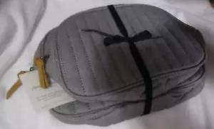 HERZ & HAND KOSMETIKTASCHEN GRAU Nadelstreifen Set Etuis 4 GELDBÖRSEN Beuteltasche RUCKSACK Neu mit Etikett - Bild 1 von 5