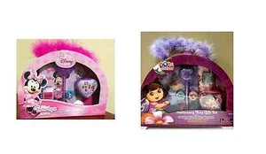 Disney Minnie Mouse or Dora The Explorer Stationery Tote Gift Set - Licensed - Picture 1 of 4