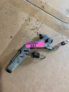 Briggs & Stratton  Lever Control  690236 - Picture 1 of 2