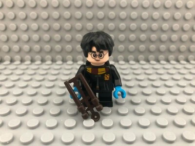 LEGO Harry Potter Gryffindor Robe minifigure Split from set 75979 NEW - Image 1 of 3