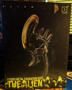 Herocross Hybrid Metal Figuration #023 Alien Diecast Figure Black - NIB - Picture 1 of 11