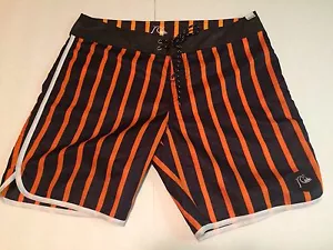 QUIKSILVER Speed Lines 18 pantaloncini da tavola stile hipster TAGLIA 32 - Foto 1 di 1