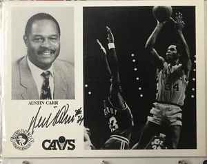 Vintage Cleveland Cavaliers #34 Austin Carr 8.5 x 11 Signed B&W Action Photo - Picture 1 of 1