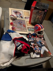 11 Stck. Lot Buffalo Bills Sammlerstücke McGahee signiertes Trikot, Wackel, Helme, Bank, - Bild 1 von 10