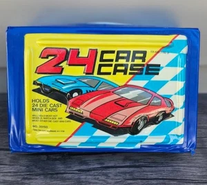 Vintage Tara Toy 24 Autokoffer (hat Schäden siehe Bilder) Z11 - Bild 1 von 6
