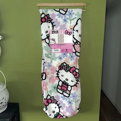HELLO KITTY LIL DITSY KITTY Spring Flowers Silk Touch Throw Blanket 50 x 70 NWT - Image 1 of 3