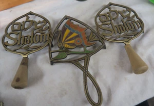 3er Set Vintage MCM Judaica Israel Untersetzer Messing Emaille (1 gemarkt Abada) Schalom - Bild 1 von 7
