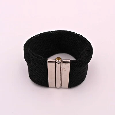 Brazalete de malla negra con cierre de plata Adami y Martucci Foto 1 de 4