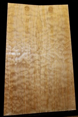 Libro de arce acolchado a juego guitarra drop top. Foto 1 de 4