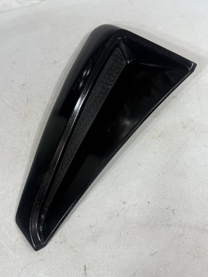 1999-2004 FORD MUSTANG PASSENGER  SIDE LH QUARTER PANEL SIDE SCOOP OEM - Image 1 of 4