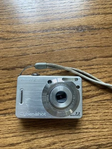 Sony Cyber-shot DSC-W55 7.2MP Compact Digital Camera (For Parts or Repair) - Picture 1 of 3