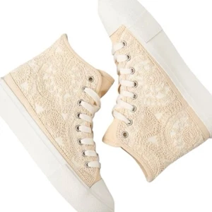 NEW American Eagle High-Top Platform Sneakers Crochet Sz 9 Boho Retro Festival - Picture 1 of 5