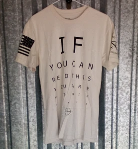 Camiseta estilo Grunt para hombre S blanca si puedes leer esto estás dentro del rango nueva - Imagen 1 de 9