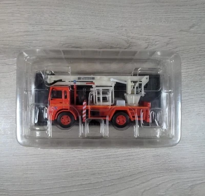 Del Prado Fire Engines of the World 1995 CBEA 18M Renault 1:64 Scale Sealed - Image 1 of 4