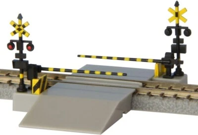 Rokuhan Z gauge S045-1 railroad crossing set Japanese type from Japan - Image 1 of 3