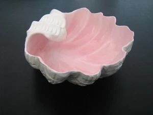 White Shell Bowl • Handmade in Italy • Shell design Vintage White with Pink - Picture 1 of 8