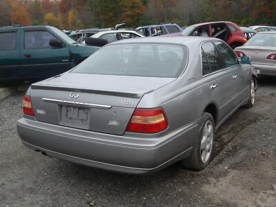 Caja cerebral chasis Infiniti Q45 99 Foto 1 de 4