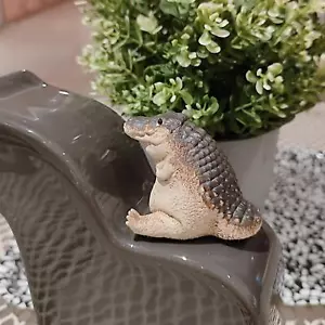 Garden Crocodile Statue Craft Animal Sculpture for Parks Courtyard Backyard - Picture 1 of 7