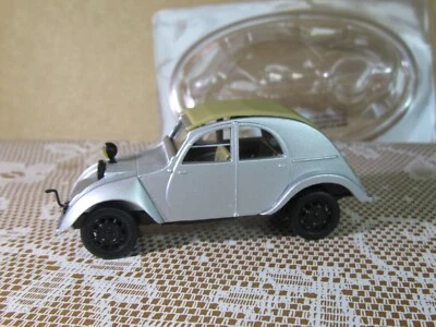 968Y Norev 17 Citroën 2 CV Prototype Terrasson 1939 Argenté 1:43 + Blister - Photo 1/4