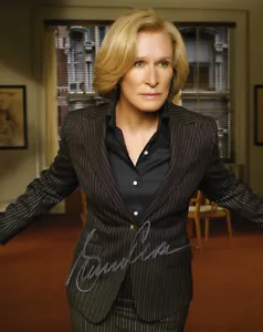 Glenn Close handsignierte/signierte Farbe 8x10 Foto/Bild - Bild 1 von 1