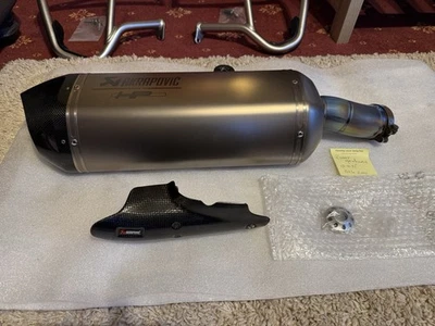BMW R1200/1250GS Lc 2017-2023 Akrapovic Titanium Slip On Silencer Road Legal UK - Image 1 of 4