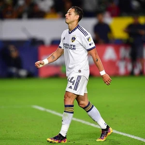 Adidas Los Angeles LA GALAXY #14 Chicharito 22/23 MLS Soccer Jersey L (H45430) - Bild 1 von 14