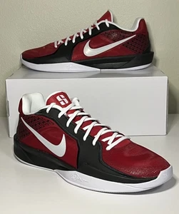 Nike Sabrina 2 ID By You "BRED" Rosso Nero HF2822-999 Taglia 12.5M/14W - Foto 1 di 9