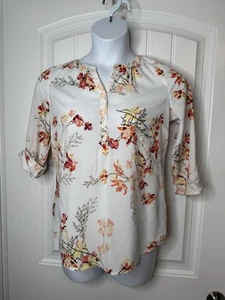 Croft Barrow Roll Tab 1/4 Button Blouse Small - Picture 1 of 7