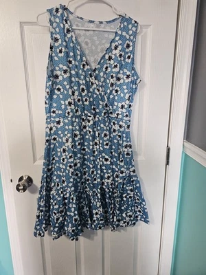 Women's Summer Dress Size 2X (Bin 1) - Image 1 of 3