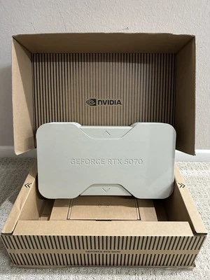 New NVIDIA GeForce RTX 5070 Founders Edition FE GDDR7 12GB Graphics Card GPU - Image 1 of 2